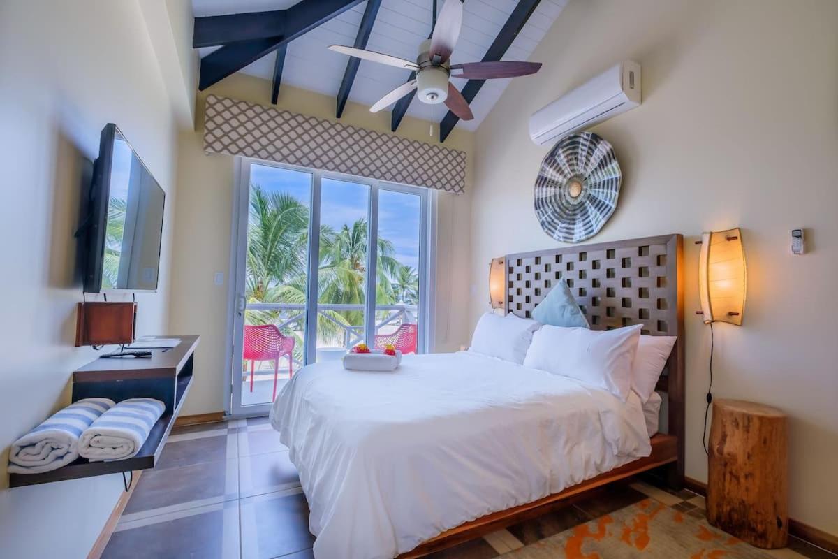 Brisa Oceano Resort Placencia Bagian luar foto