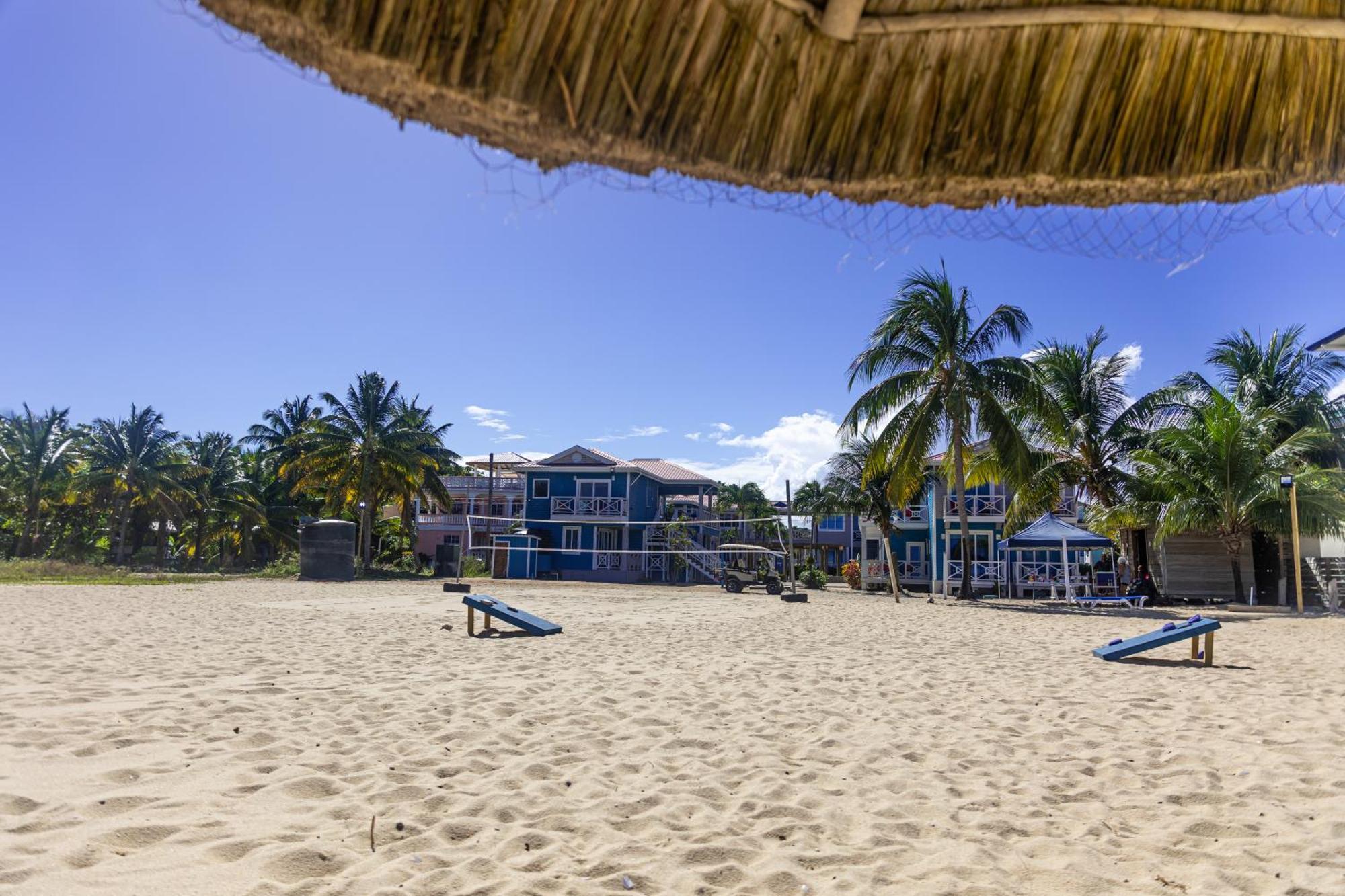 Brisa Oceano Resort Placencia Bagian luar foto