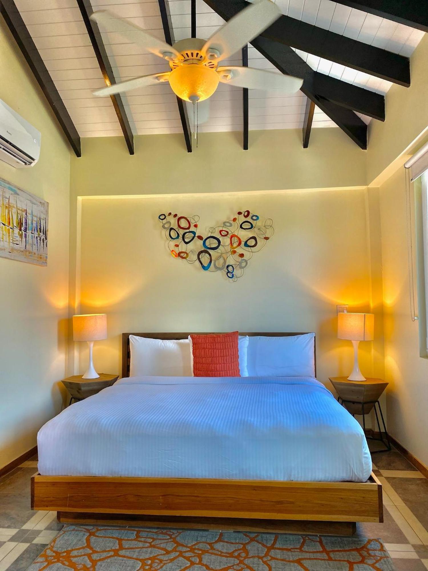 Brisa Oceano Resort Placencia Bagian luar foto